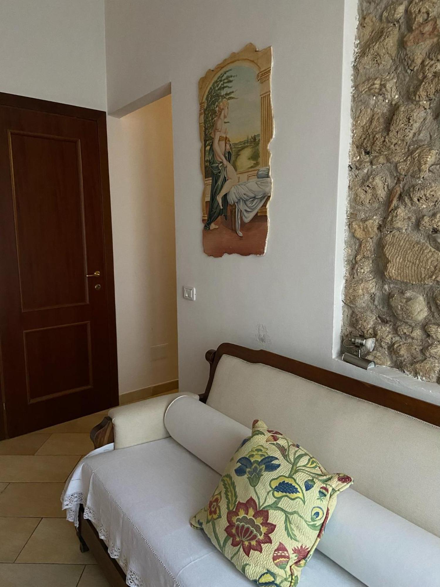 Appartamento Terni Centro ภายนอก รูปภาพ